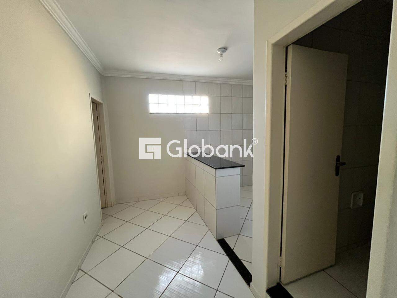 Kitnet 1 quarto para aluguel Centro 30m² Montes Claros MG: 