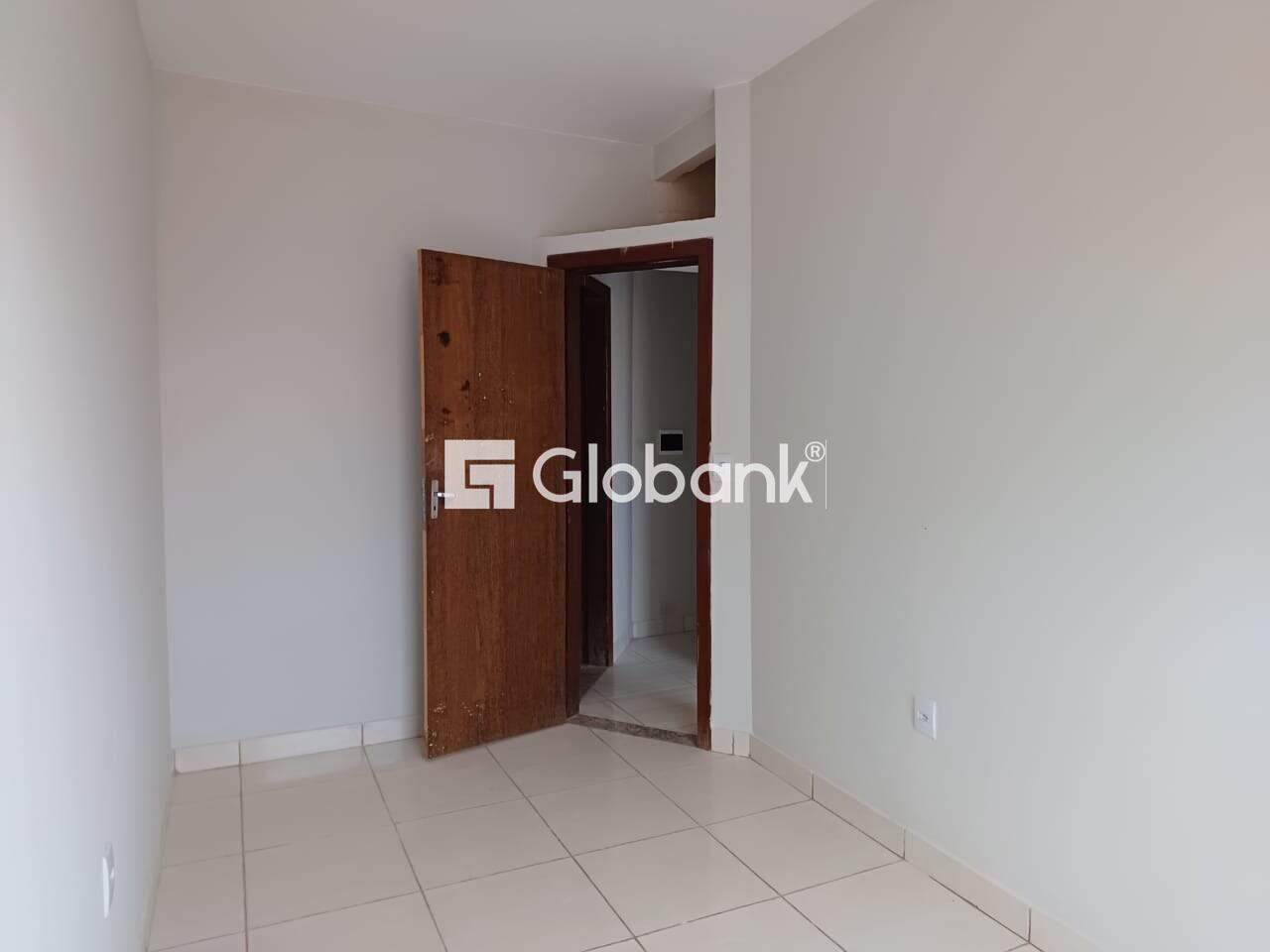 Casa 3 quartos para aluguel Independência 70m² Montes Claros MG: Quarto