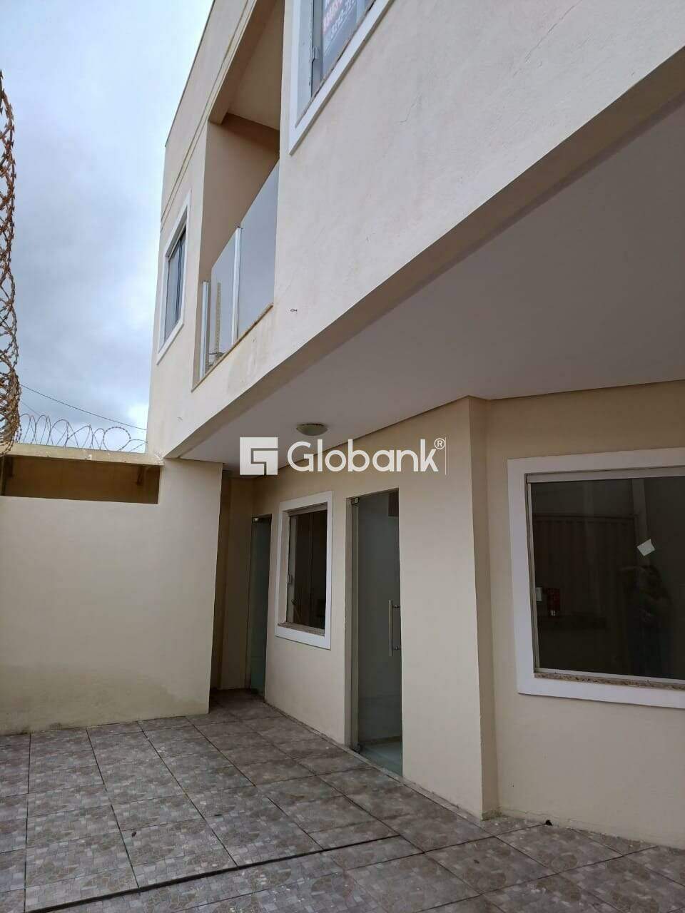 Casa 3 quartos para aluguel Independência 70m² Montes Claros MG: Fachada