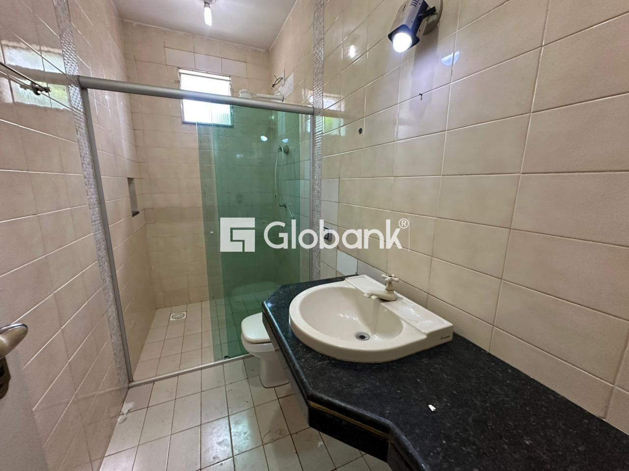 Casa 3 quartos para aluguel Jardim Panorama 250m² Montes Claros MG: Suite