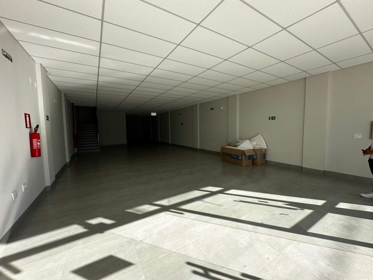 Loja 1 quarto para aluguel Jardim São Luiz 250m² Montes Claros MG: Sala