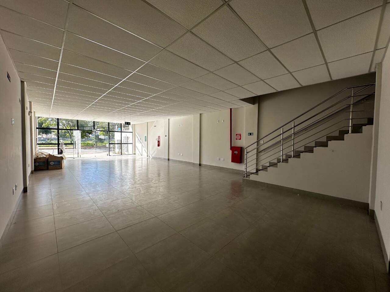 Loja 1 quarto para aluguel Jardim São Luiz 250m² Montes Claros MG: Sala2