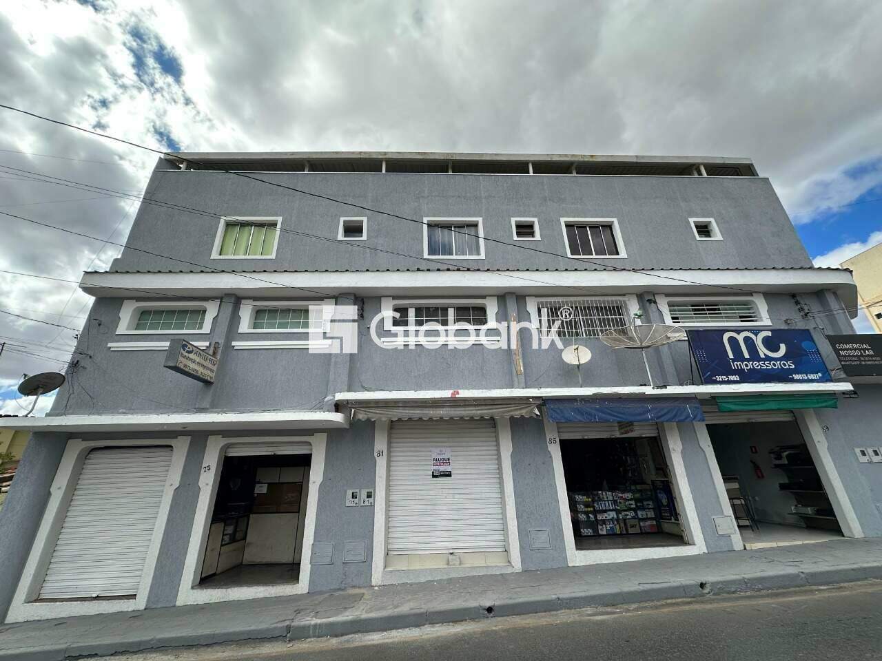 Ponto comercial 1 quarto para aluguel Centro 50m² Montes Claros MG: Fachada