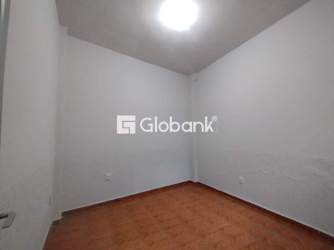 Casa 4 quartos para aluguel Centro 220m² Montes Claros MG: Quarto