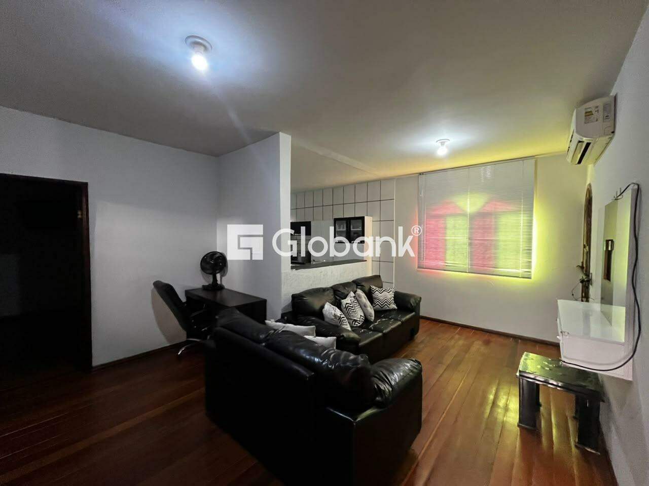 Apartamento 3 quartos para aluguel Vila Guilhermina 140m² Montes Claros MG: 