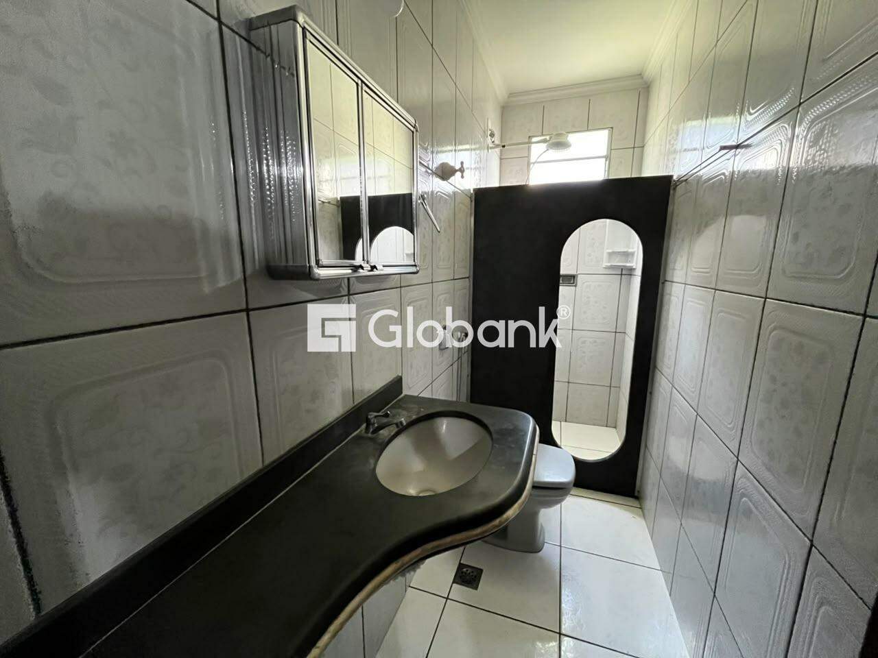 Apartamento 3 quartos para aluguel Vila Guilhermina 140m² Montes Claros MG: 