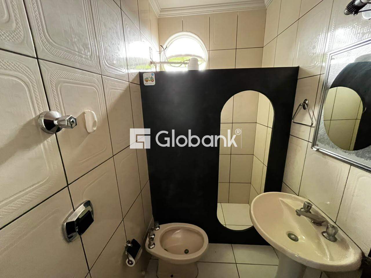 Apartamento 3 quartos para aluguel Vila Guilhermina 140m² Montes Claros MG: 