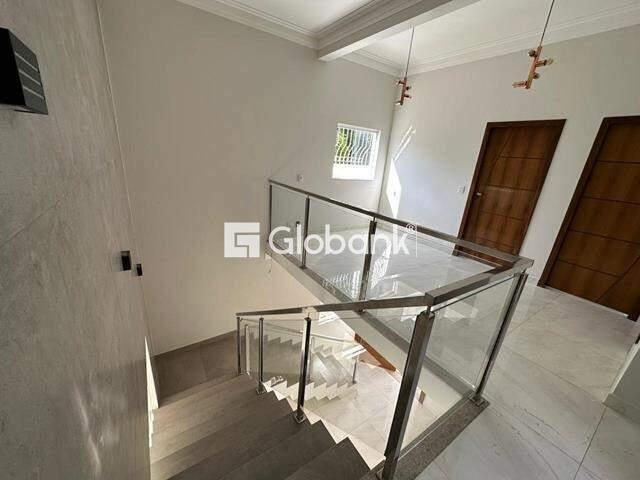 Casa 4 quartos à venda Vila Guilhermina 150m² Montes Claros MG: escada | Foto_migracao | 3