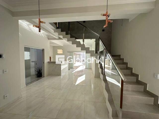 Casa 4 quartos à venda Vila Guilhermina 150m² Montes Claros MG: Sala 2 ambientes | Foto_migracao | 1