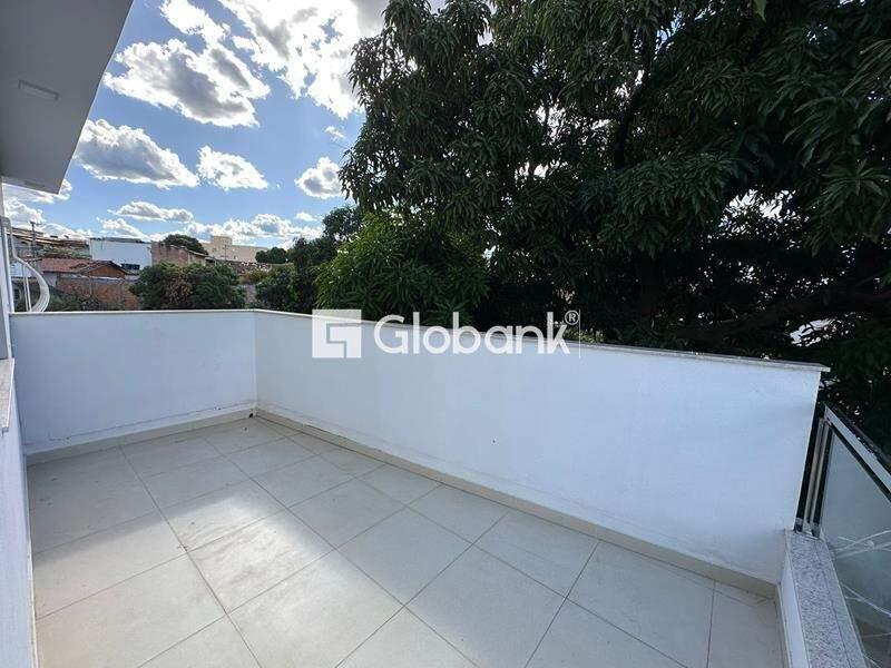 Casa 4 quartos à venda Vila Guilhermina 150m² Montes Claros MG: sacada a | Foto_migracao | 11