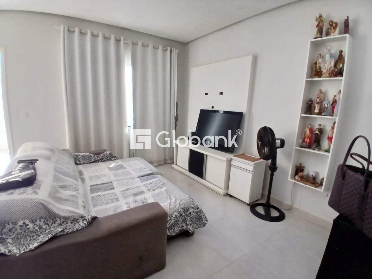 Casa 2 quartos à venda Ibituruna 110m² Montes Claros MG: