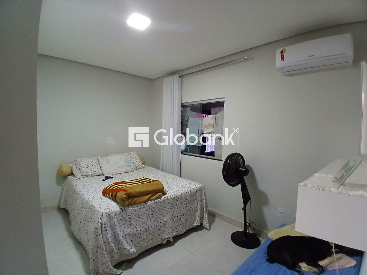 Casa 2 quartos à venda Ibituruna 110m² Montes Claros MG:
