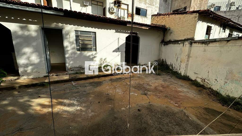 Casa 3 quartos à venda Melo 270m² Montes Claros MG: rea externa | Foto_migracao | 13