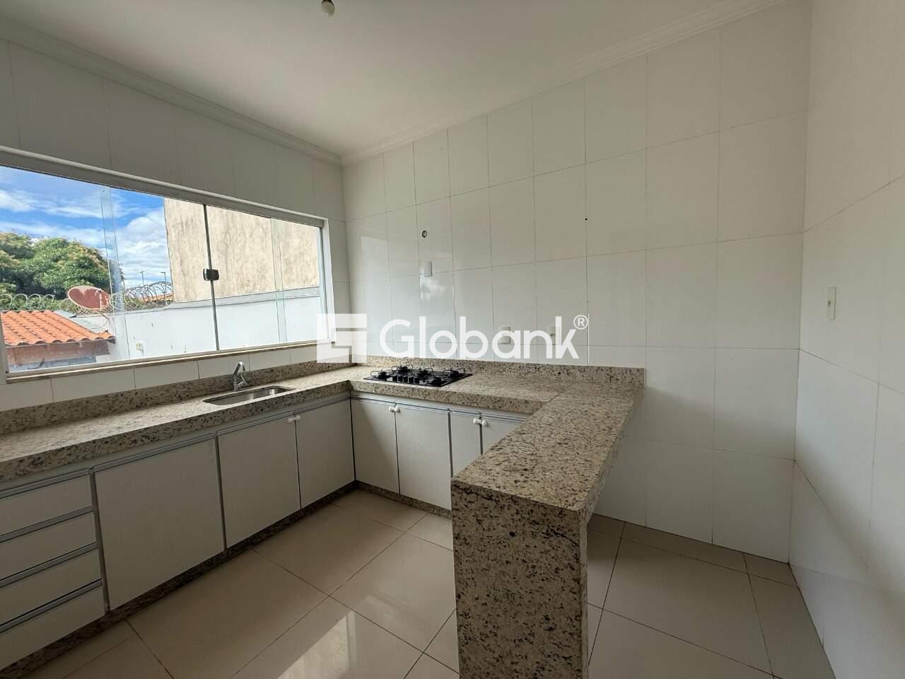 Casa 3 quartos à venda Vila Mauricéia 180m² Montes Claros MG: Cozinha