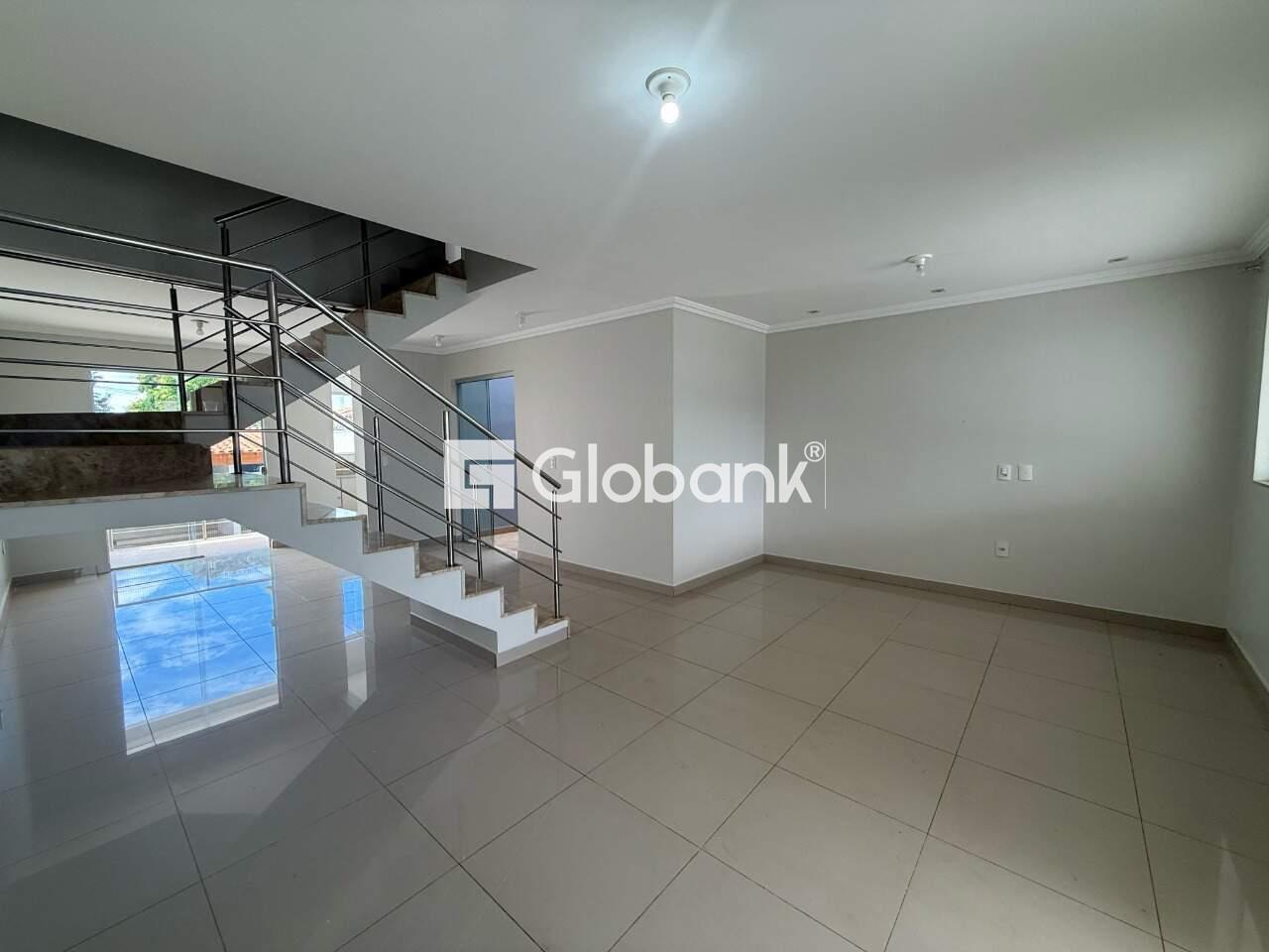 Casa 3 quartos à venda Vila Mauricéia 180m² Montes Claros MG: Sala.