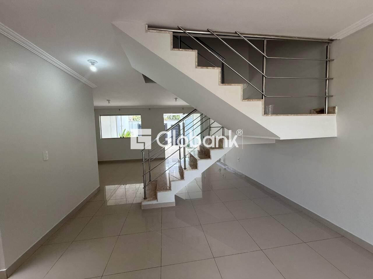 Casa 3 quartos à venda Vila Mauricéia 180m² Montes Claros MG: Sala