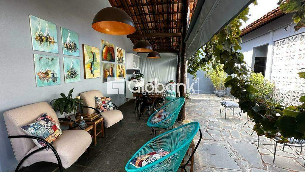 Casa 3 quartos à venda Cândida Câmara 180m² Montes Claros MG: Varanda | Foto_migracao | 1