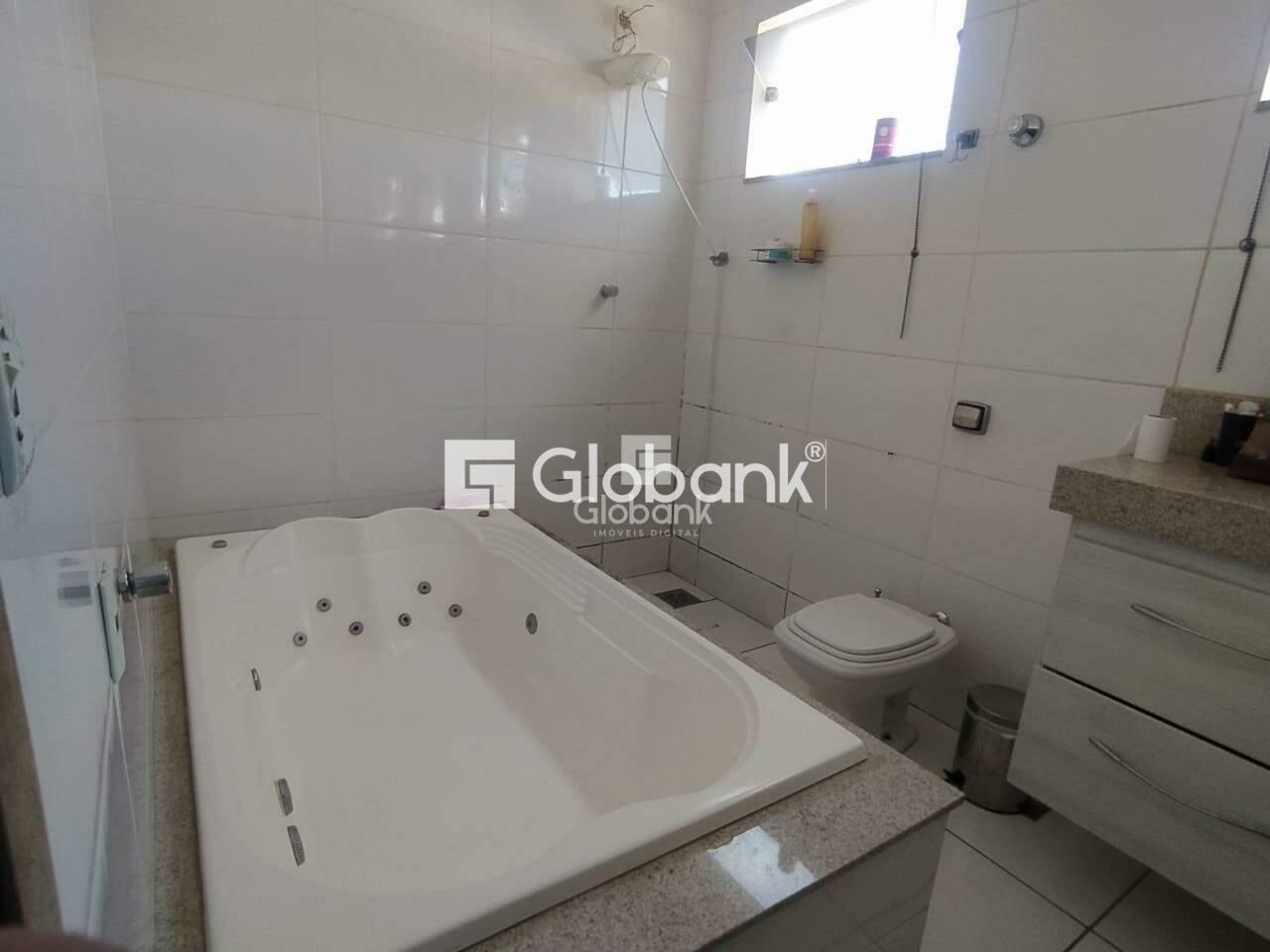 Casa 4 quartos à venda Ibituruna 281m² Montes Claros MG: | Foto_migracao | 8