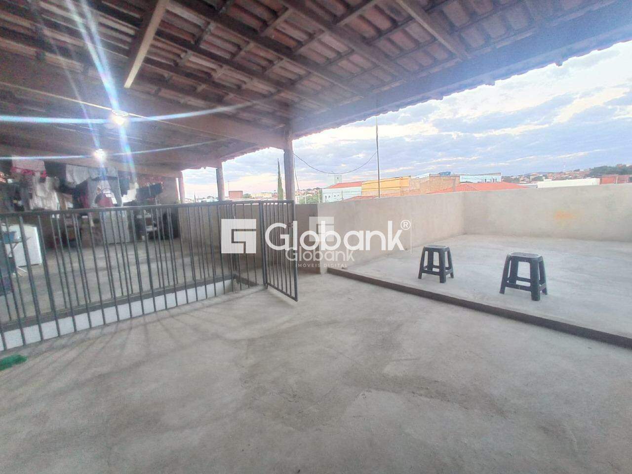 Casa 3 quartos à venda Vila Sumaré 250m² Montes Claros MG: Varanda | Foto_migracao | 2