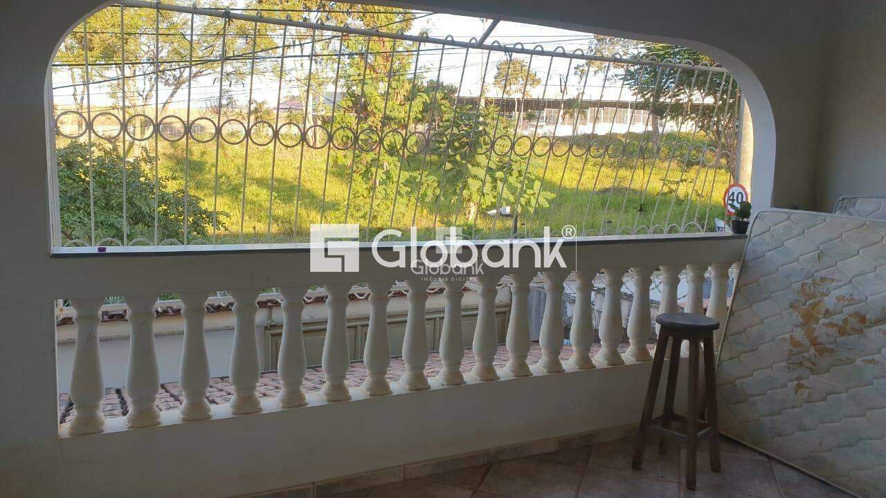 Casa 5 quartos à venda Morada do Parque 250m² Montes Claros MG: Varanda | Foto_migracao | 13