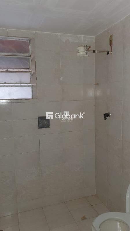 Casa 5 quartos à venda Morada do Parque 250m² Montes Claros MG: Banheiro social | Foto_migracao | 6