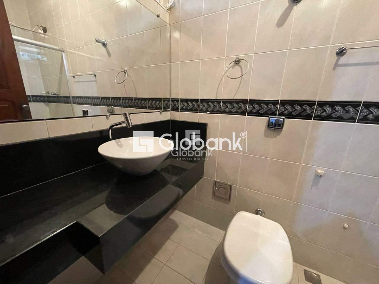 Casa 7 quartos à venda Jardim São Luiz 360m² Montes Claros MG: Su te | Foto_migracao | 4