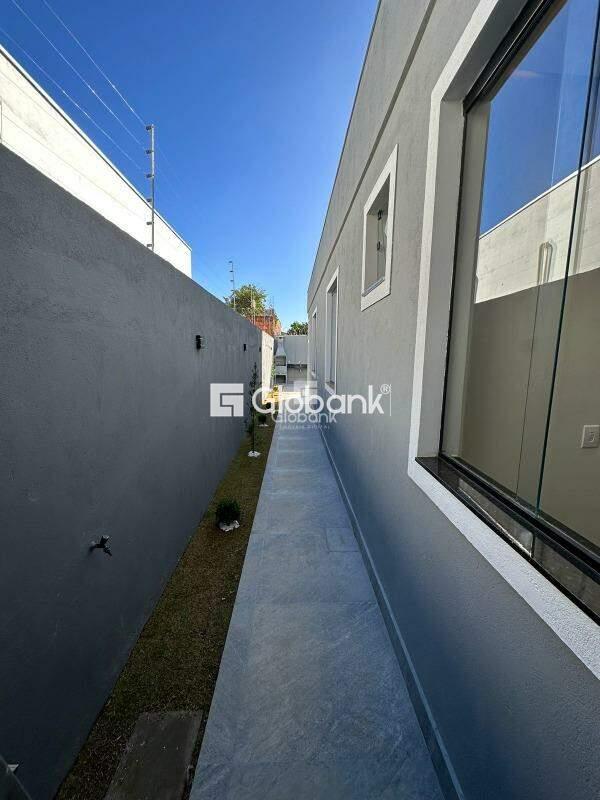 Casa 3 quartos à venda Nossa Senhora das Graças 75m² Montes Claros MG: Corredor | Foto_migracao | 2