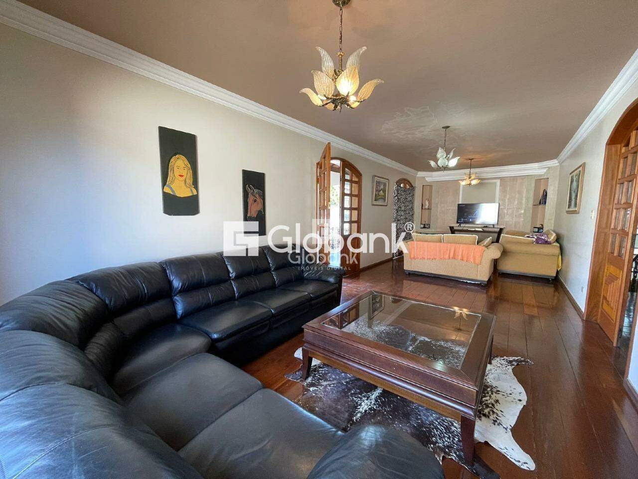 Casa 4 quartos para aluguel Jardim Panorama 360m² Montes Claros MG: Sala 1 | Foto_migracao | 1