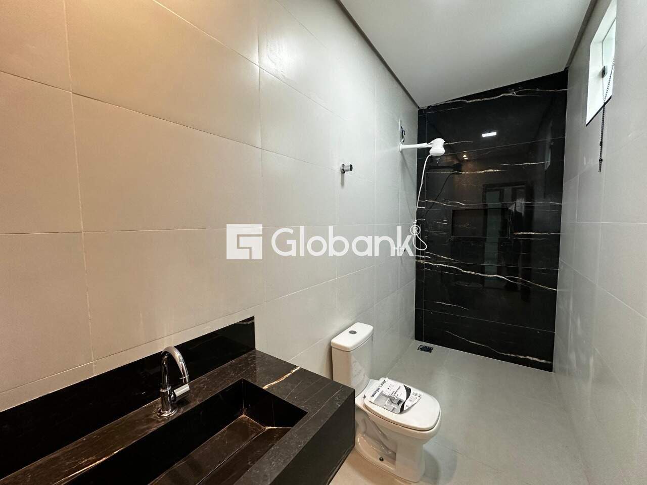 Casa 3 quartos à venda São Bento 122m² Montes Claros MG: Suite