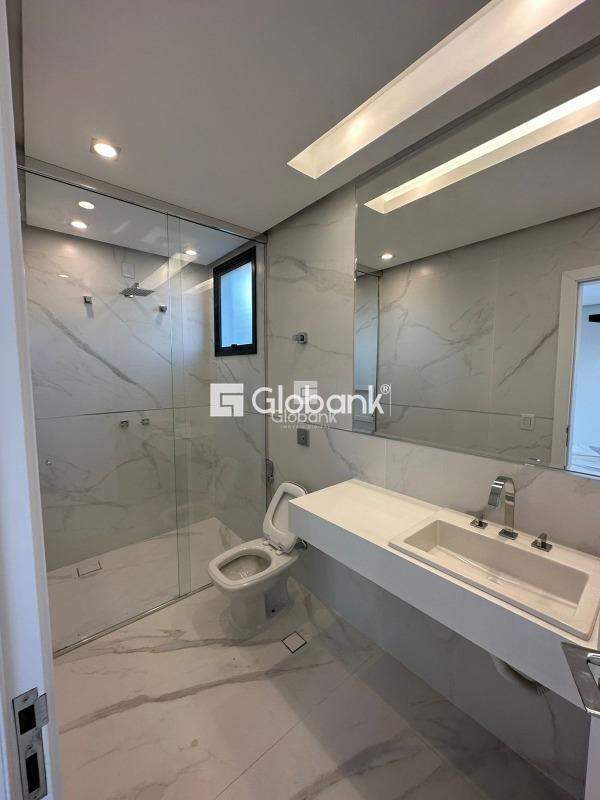 Casa 3 quartos à venda Sapucaia 250m² Montes Claros MG: Banheiro su te | Foto_migracao | 4