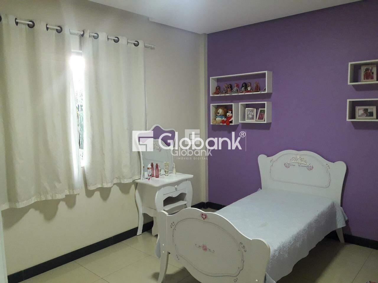 Casa 5 quartos à venda Lourdes 201m² Montes Claros MG: Quarto 1 | Foto_migracao | 12