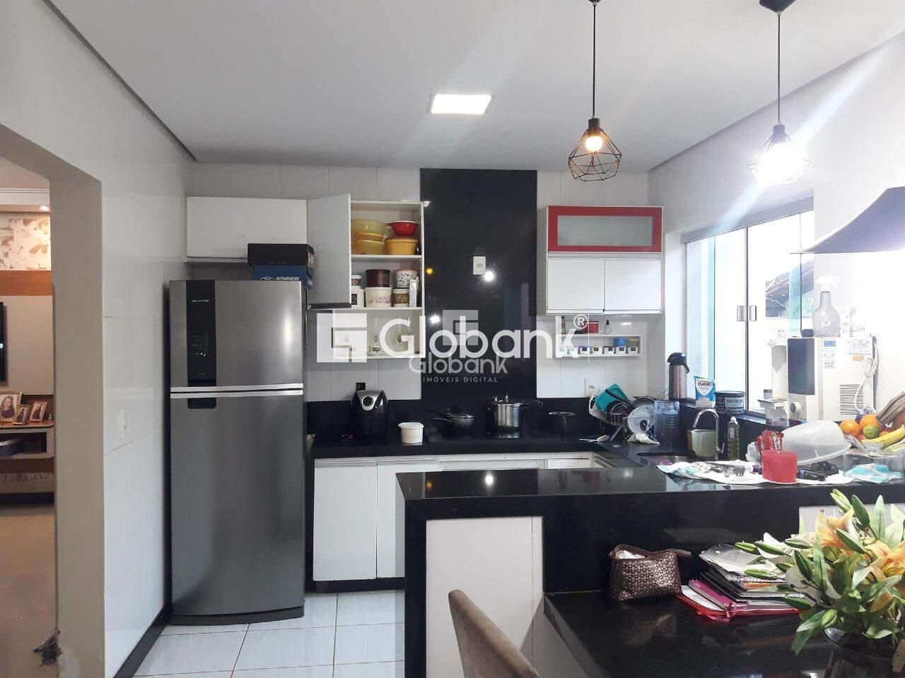 Casa 5 quartos à venda Lourdes 201m² Montes Claros MG: Cozinha | Foto_migracao | 6