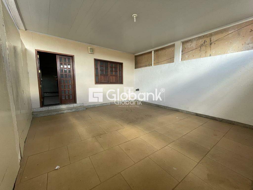 Casa 5 quartos à venda Vila Regina 185m² Montes Claros MG: Garantia | Foto_migracao | 18
