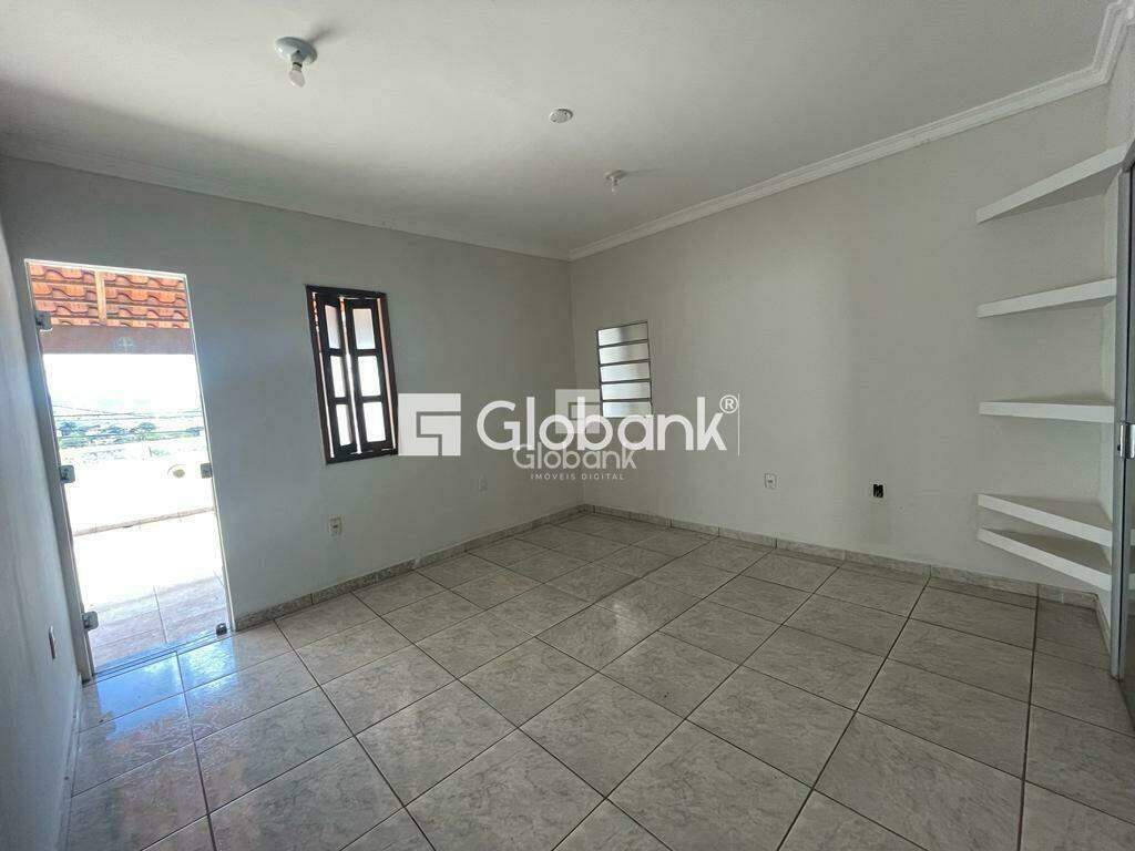 Casa 5 quartos à venda Vila Regina 185m² Montes Claros MG: Dormit rio com varanda | Foto_migracao | 1
