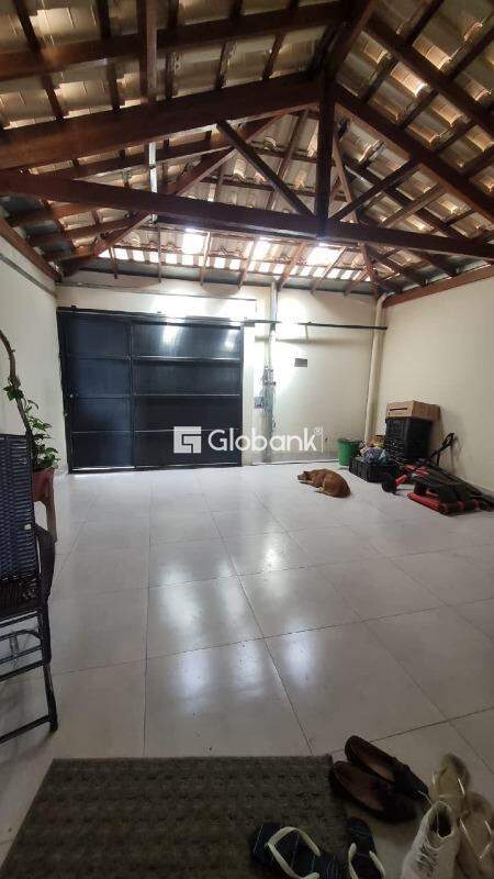 Casa 3 quartos à venda Planalto 54,8m² Montes Claros MG: