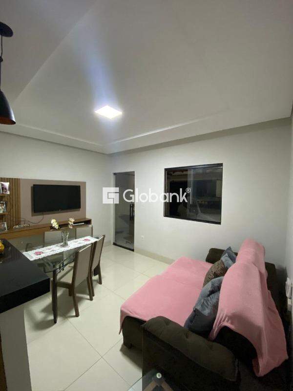 Casa 3 quartos à venda Planalto 54,8m² Montes Claros MG: