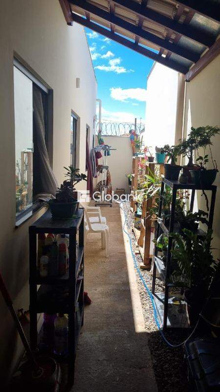 Casa 3 quartos à venda Planalto 54,8m² Montes Claros MG: