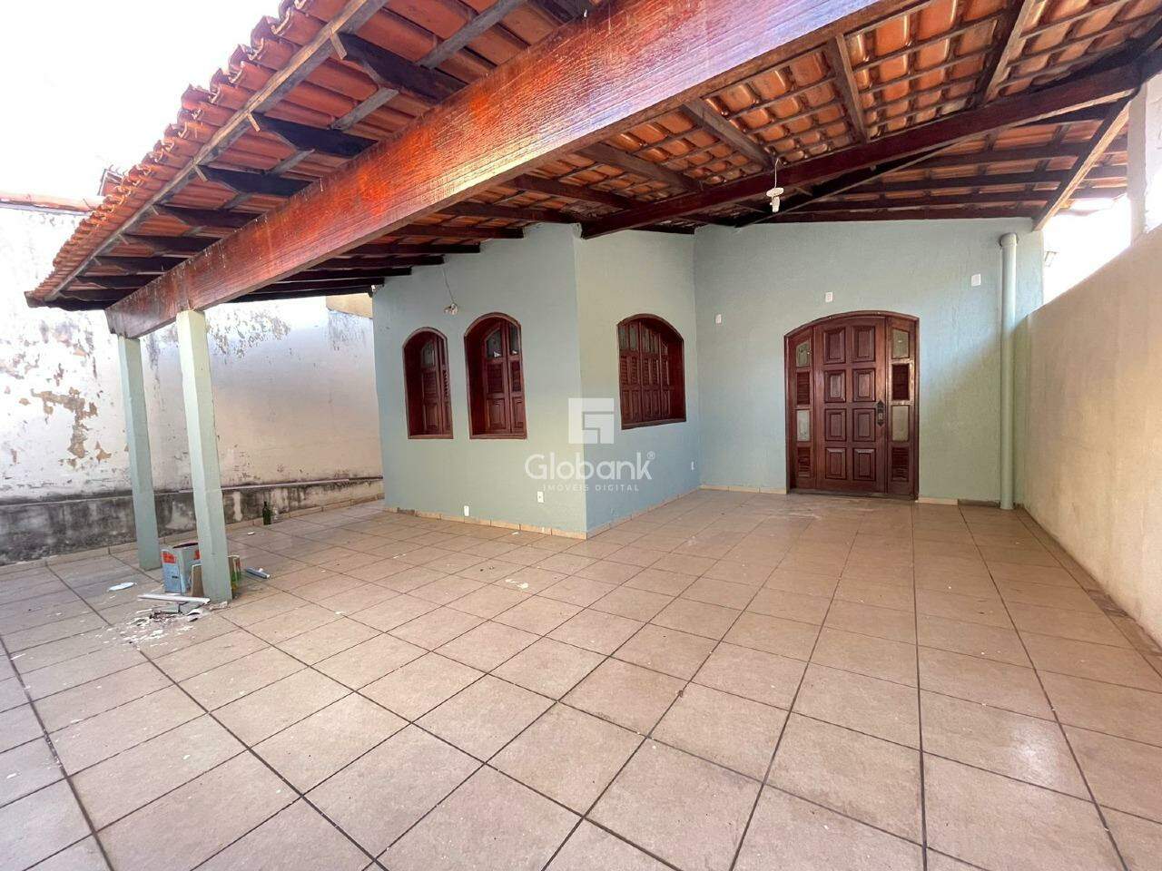 Casa 5 quartos para aluguel Lourdes 300m² Montes Claros MG: Garagem | Foto_migracao | 1