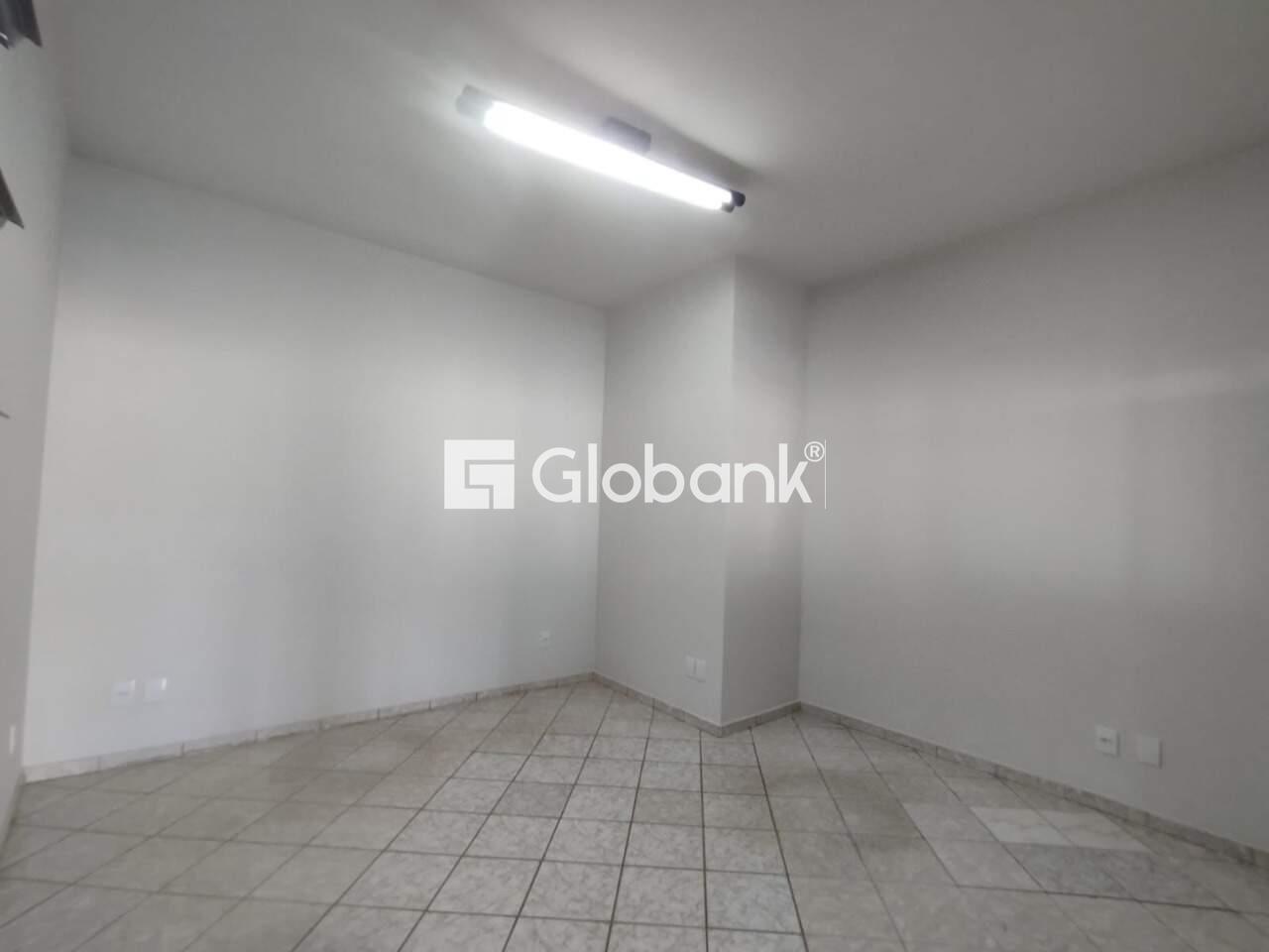 Casa 4 quartos à venda Centro 200m² Montes Claros MG: Foto sala