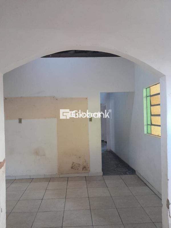 Casa 5 quartos à venda Vila Guilhermina 200m² Montes Claros MG: Sala | Foto_migracao | 2