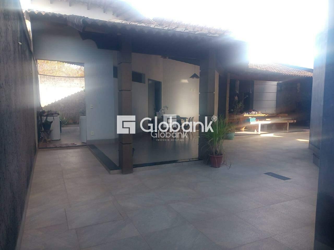 Casa 3 quartos à venda Ibituruna 330m² Montes Claros MG: Quintal e  rea gourmet | Foto_migracao | 1