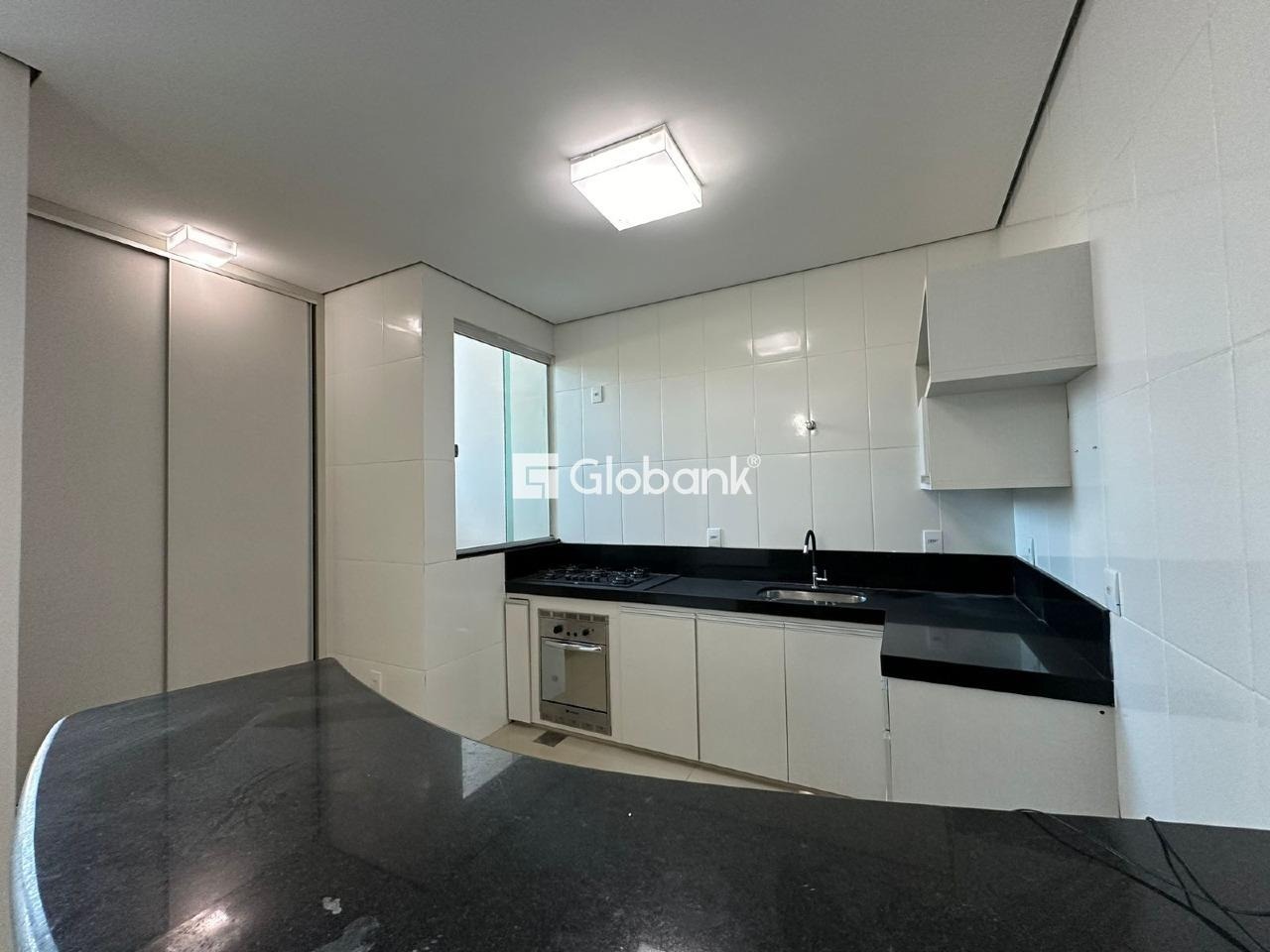 Casa 3 quartos à venda Vila Mauricéia 209,03m² Montes Claros MG: 