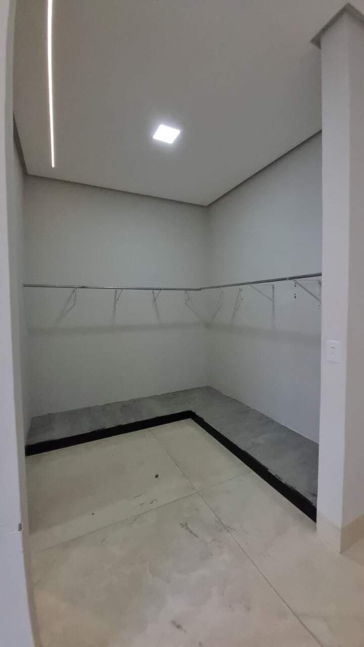 Casa 3 quartos à venda Ibituruna 170m² Montes Claros MG: 