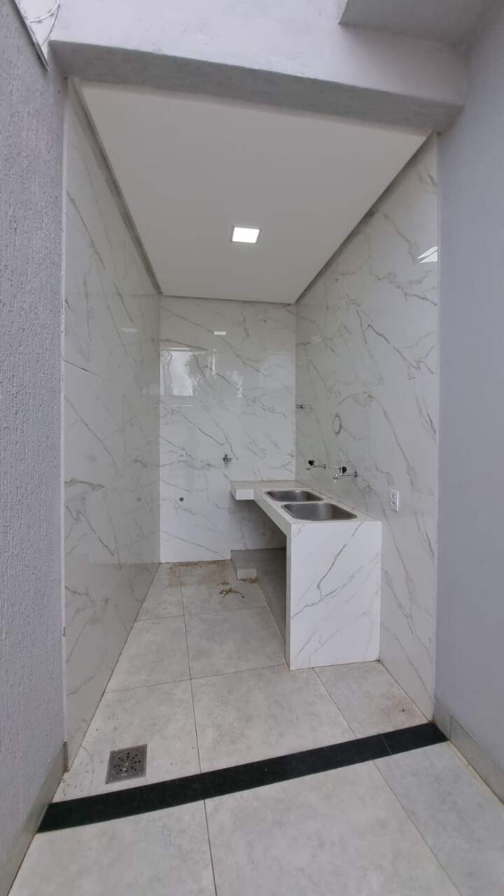 Casa 3 quartos à venda Ibituruna 170m² Montes Claros MG: 