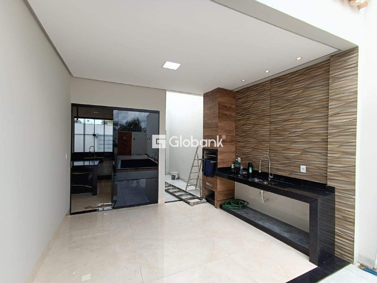 Casa 3 quartos à venda Ibituruna 170m² Montes Claros MG: Churrasqueira