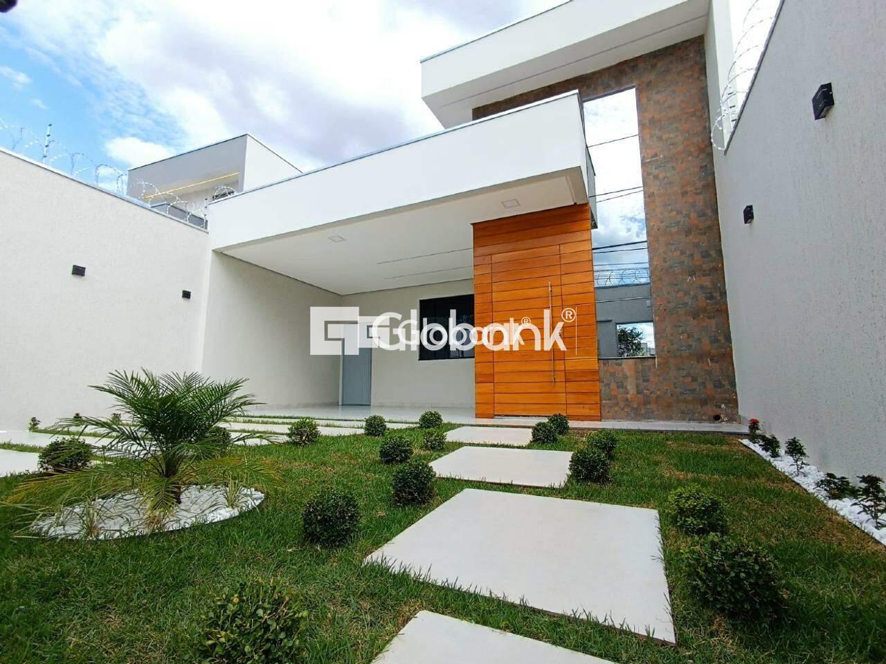 Casa 3 quartos à venda Ibituruna 170m² Montes Claros MG: Fachada