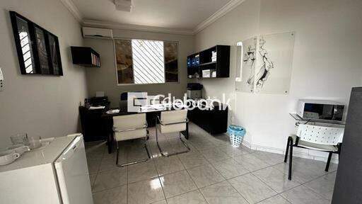 Casa 5 quartos à venda Jardim São Luiz 280m² Montes Claros MG: | Foto_migracao | 3