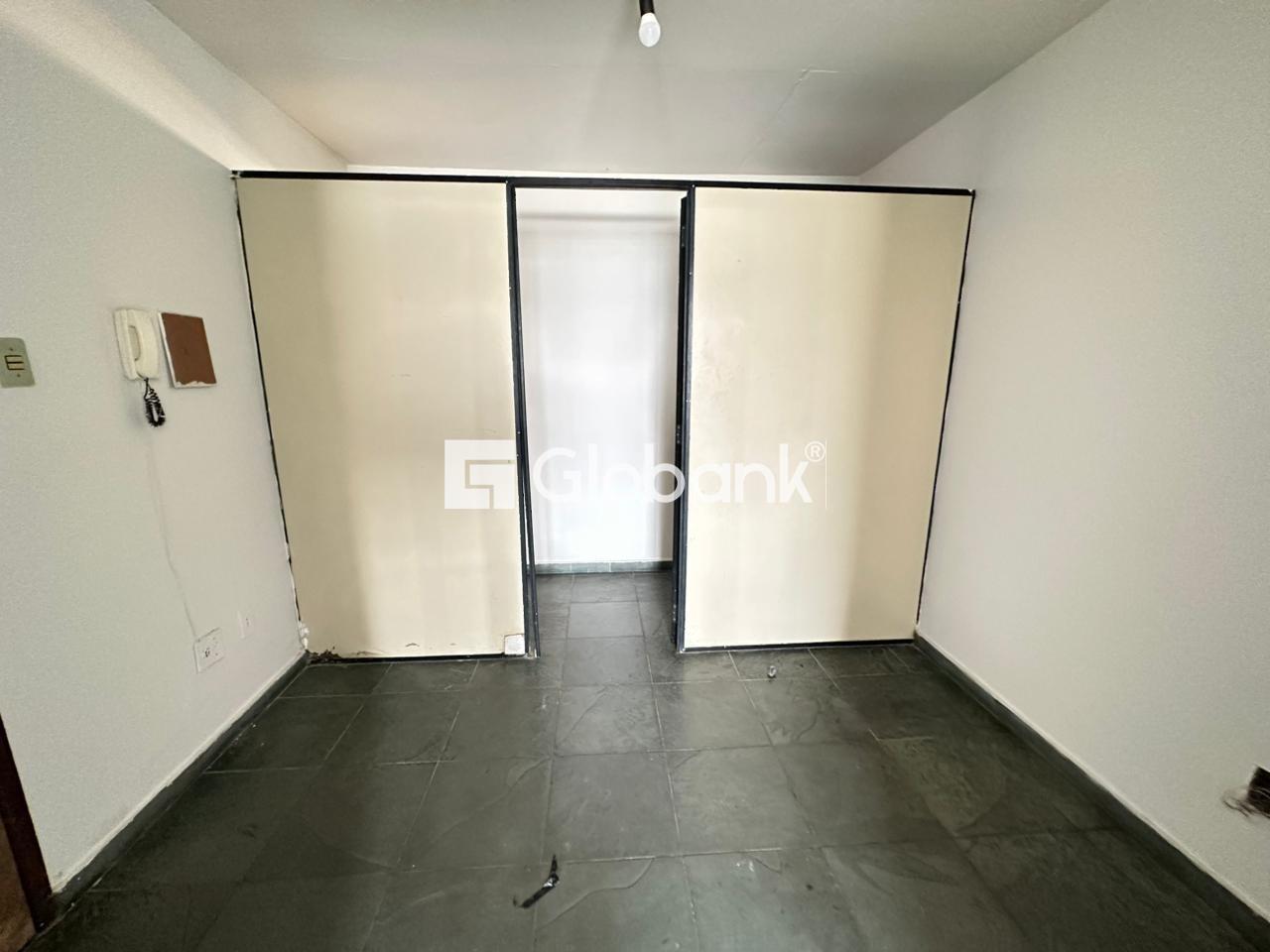 Kitnet 1 quarto para aluguel Centro 25m² Montes Claros MG: 