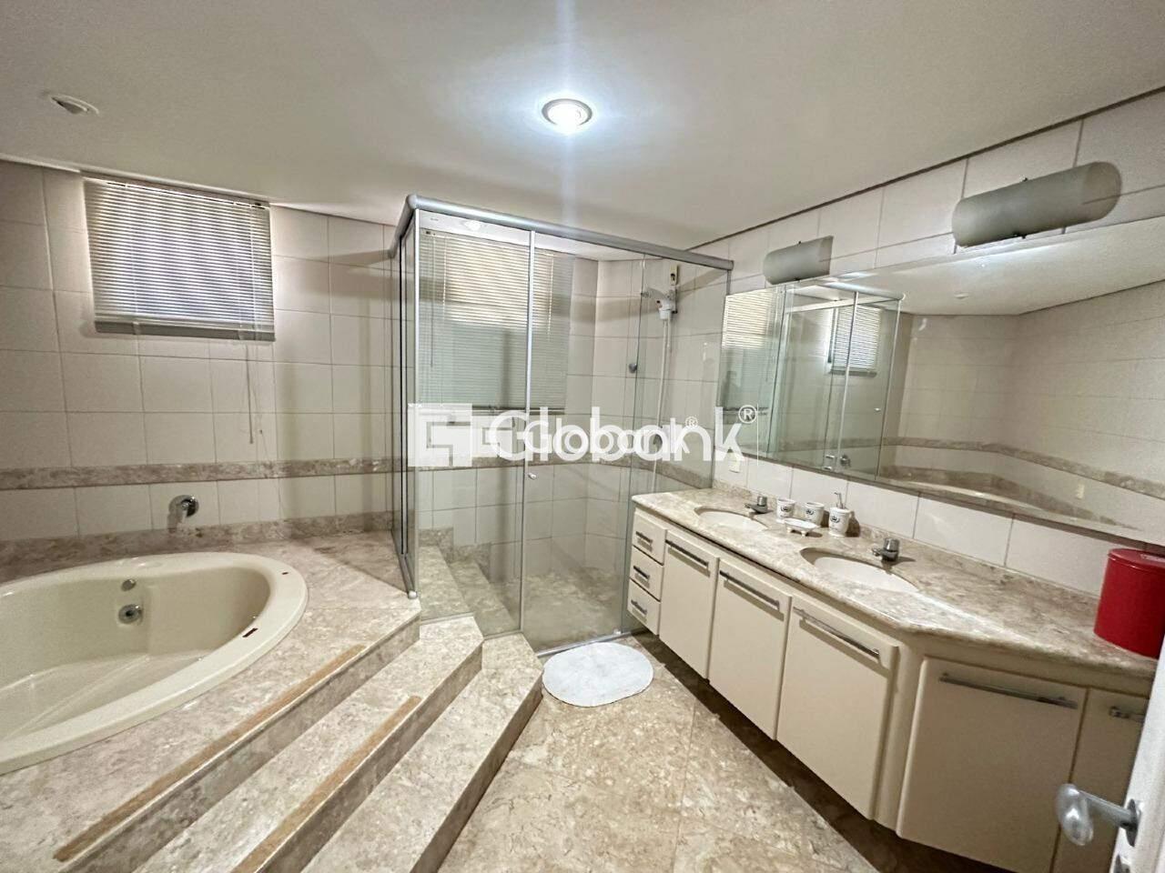 Apartamento 4 quartos à venda Jardim São Luiz 275m² Montes Claros MG: Banheiro su te m ster | Foto_migracao | 20