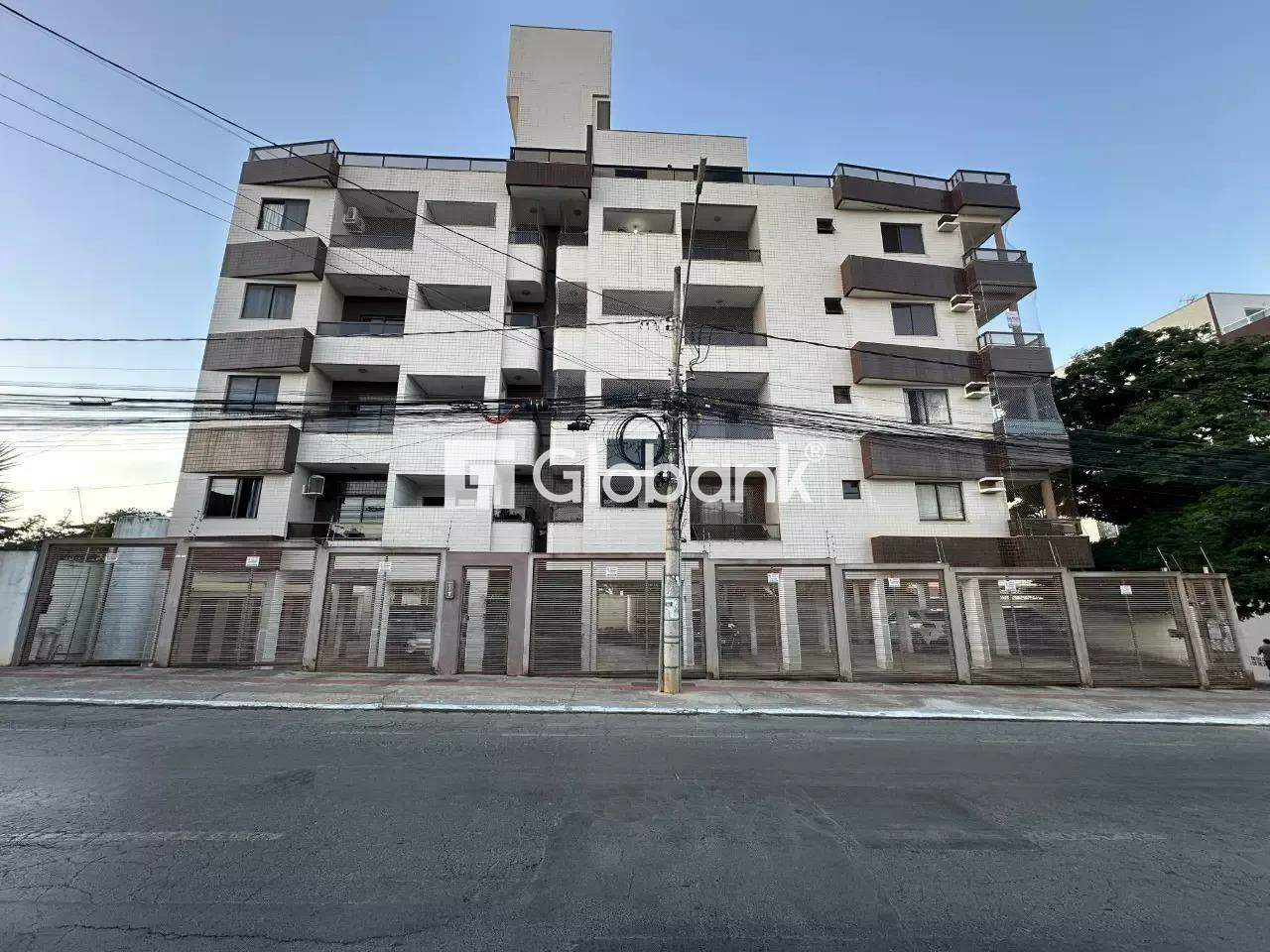 Cobertura 4 quartos para aluguel Jardim Panorama 300m² Montes Claros MG: 